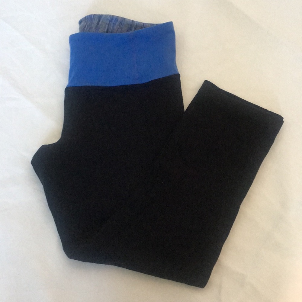 Lululemon Cropped Yoga Pants 6